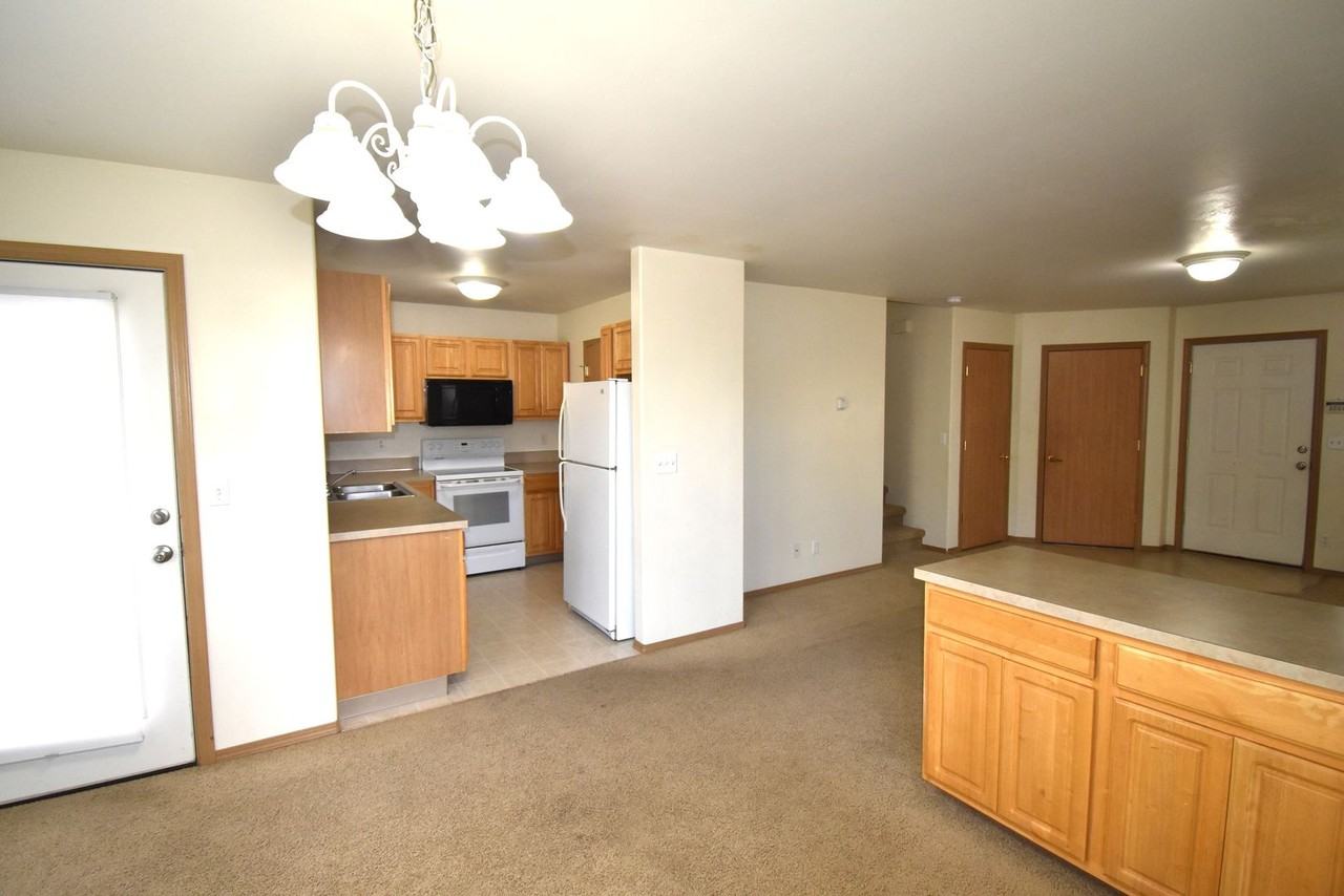 3501 22nd Ct Se - Photo 6 of 20