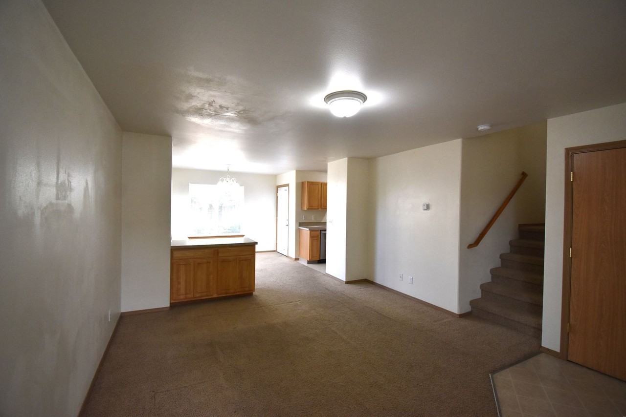 3501 22nd Ct Se - Photo 7 of 20