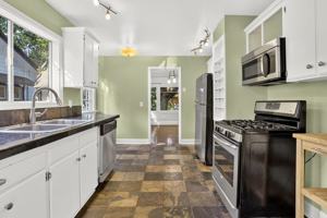 featured image of 3434 Ne 18th Ave
