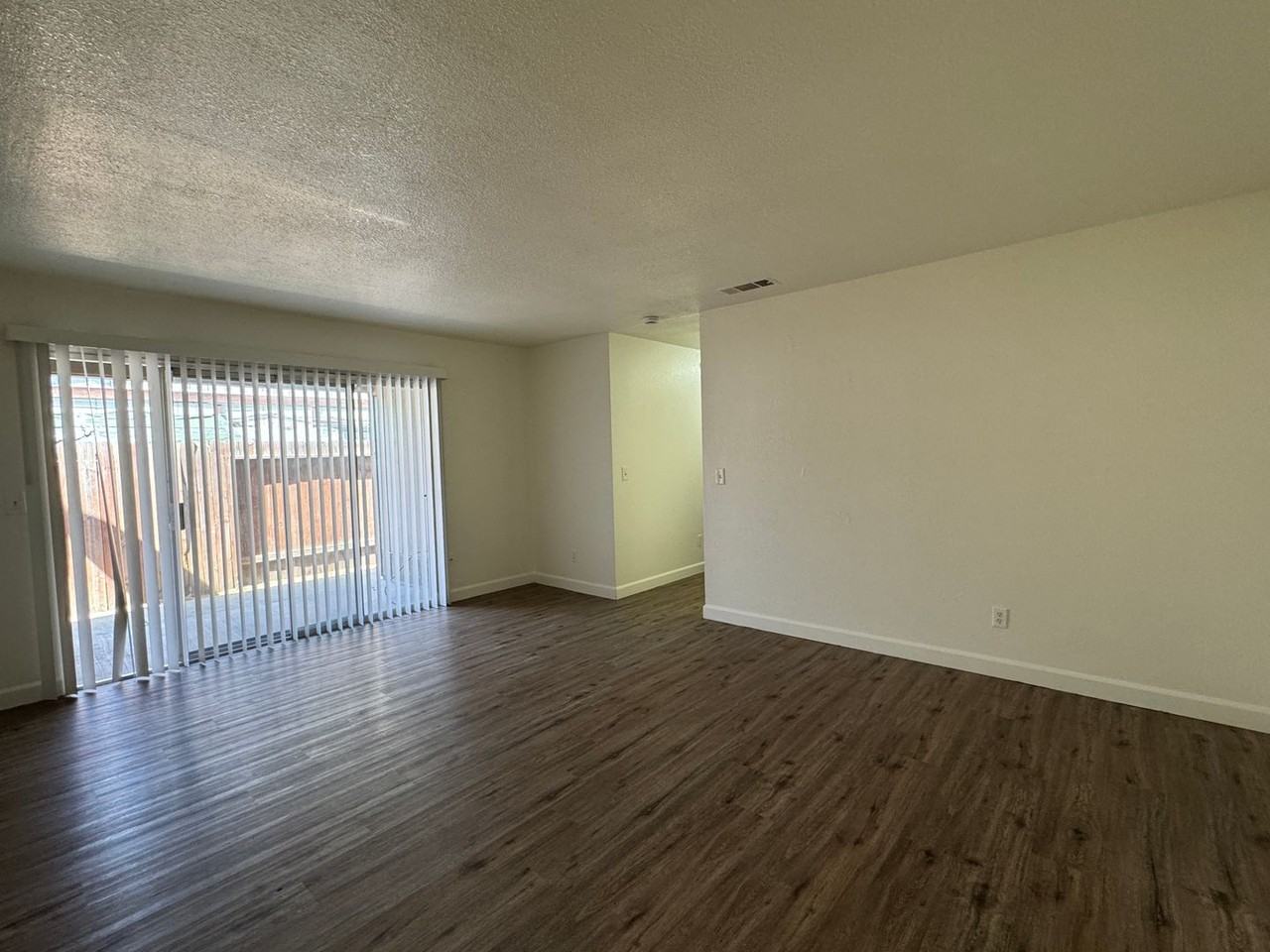 9022 Stacey Ct - Photo 5 of 26