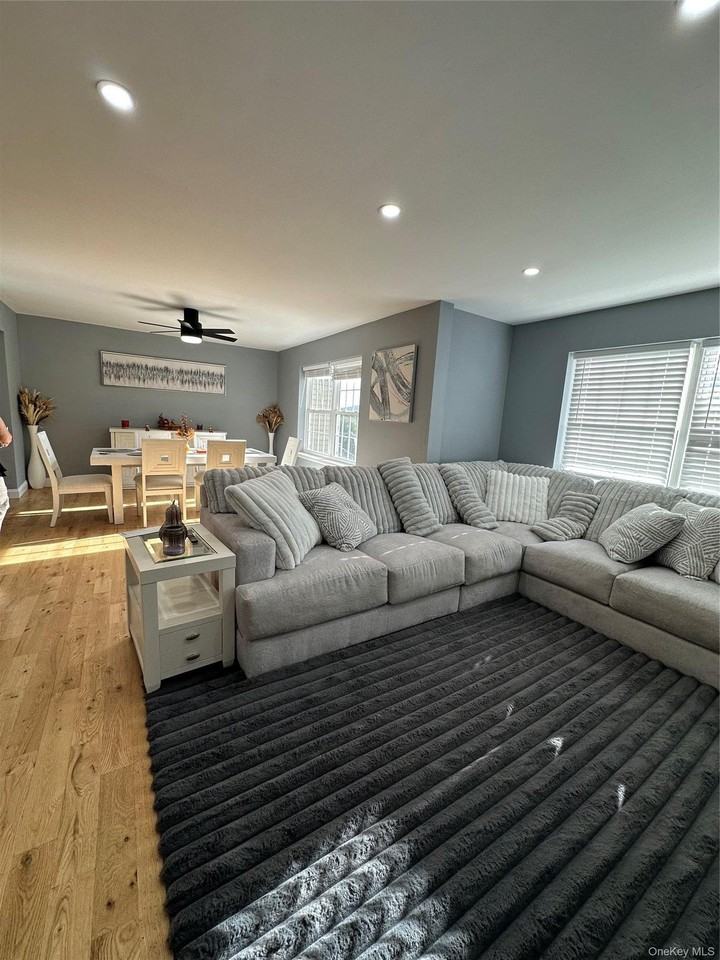 232 Hillside Ln - Photo 6 of 27