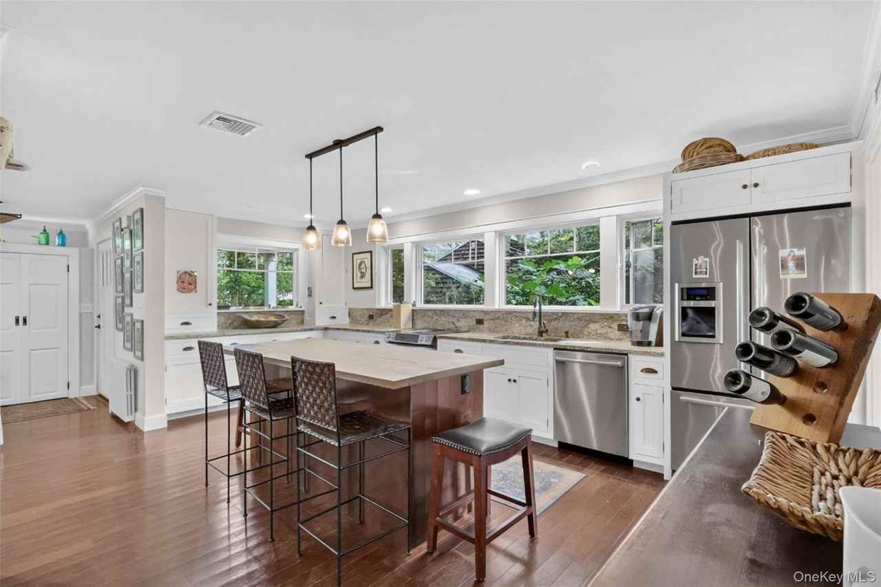 9 Oleander Dr - Photo 4 of 26