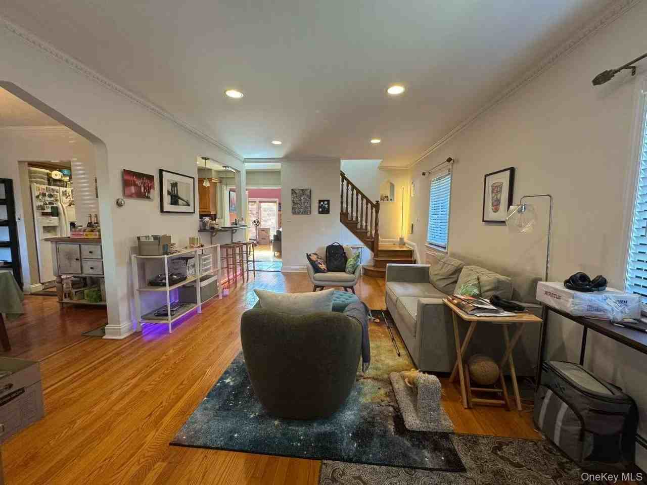 4740 Glenwood St - Photo 4 of 14