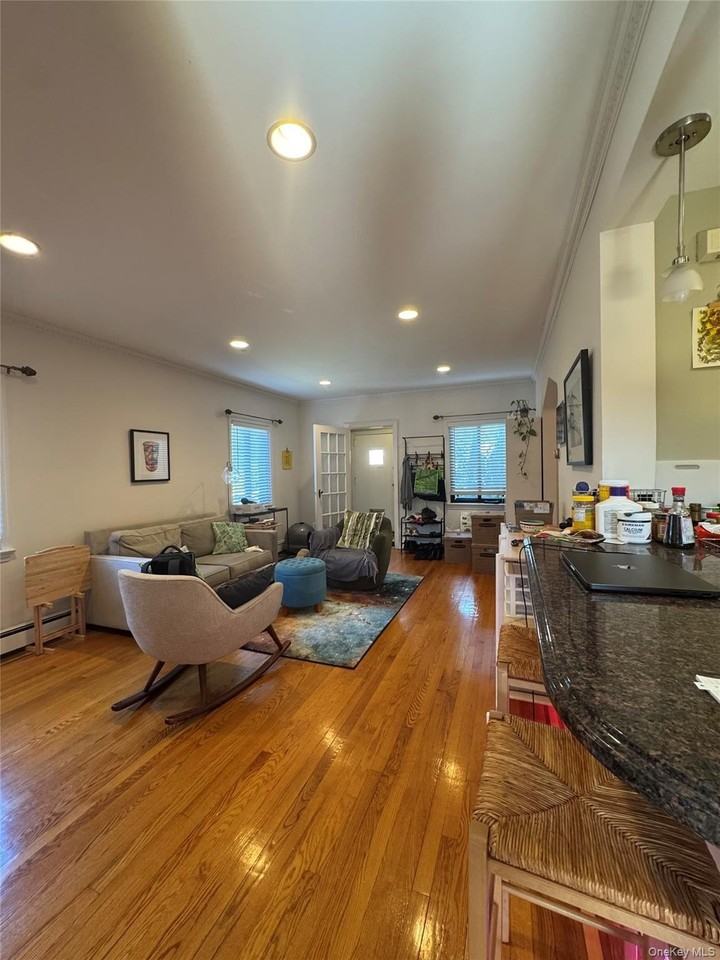 4740 Glenwood St - Photo 5 of 14