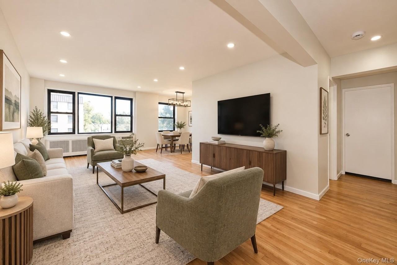 2 Birchwood Ct #4M - Photo 2 of 13