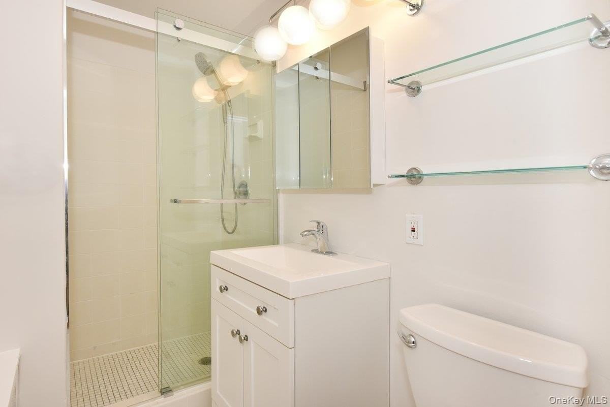 2 Birchwood Ct #4M - Photo 6 of 13
