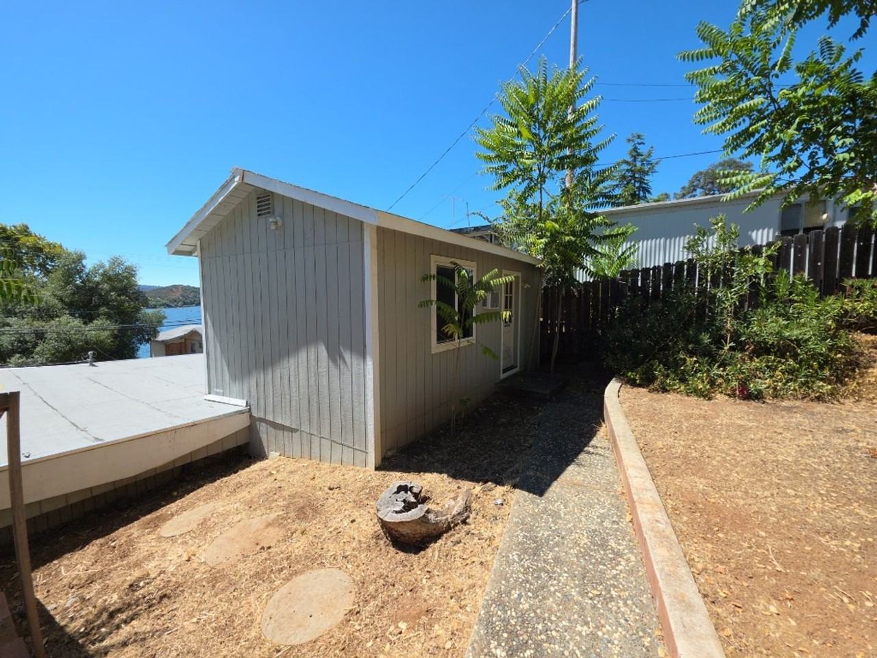 9198 Glenhaven Dr - Photo 2 of 8