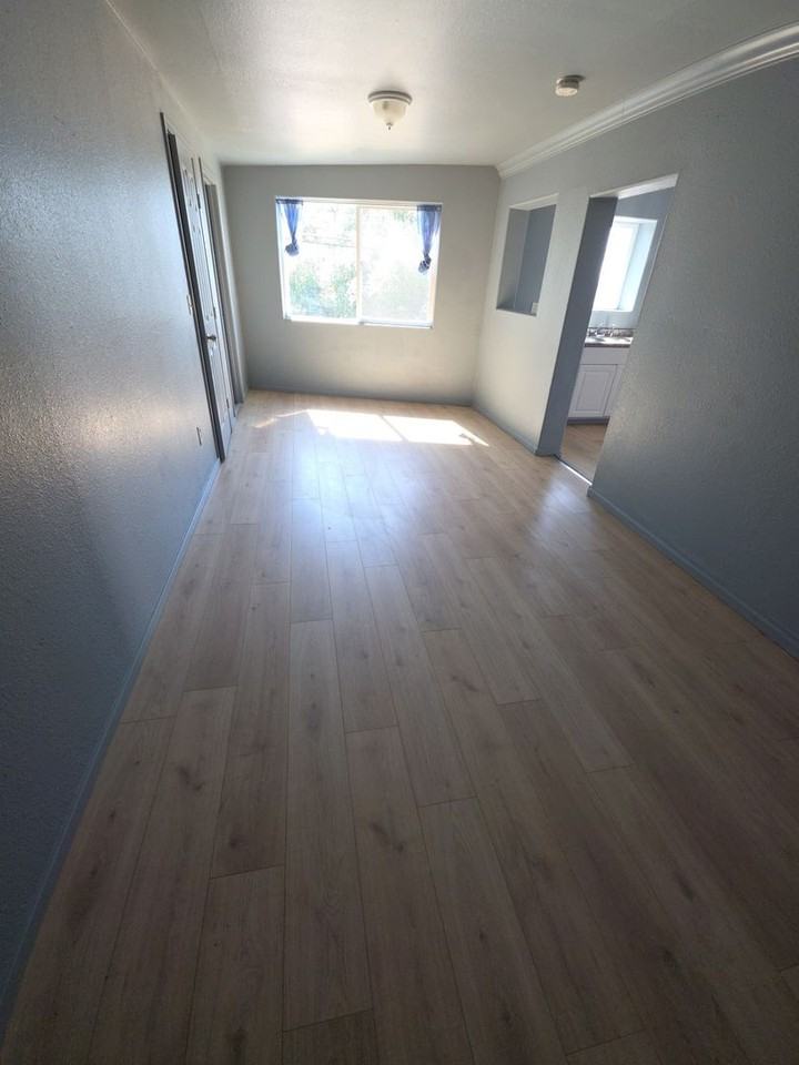 9198 Glenhaven Dr - Photo 6 of 8