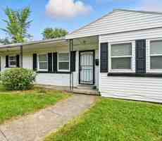 featured image of 419 S Collett St