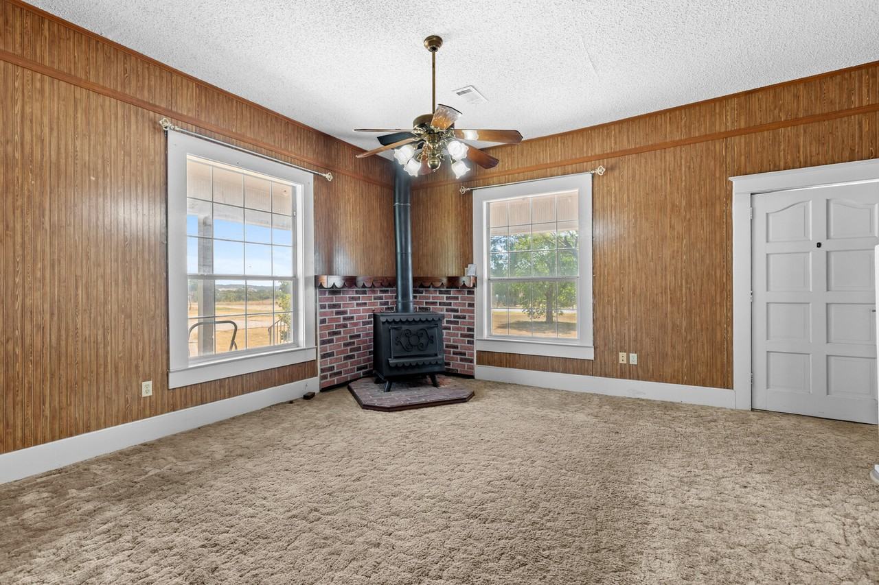146 County Road 4285 #1 - Photo 3 of 14