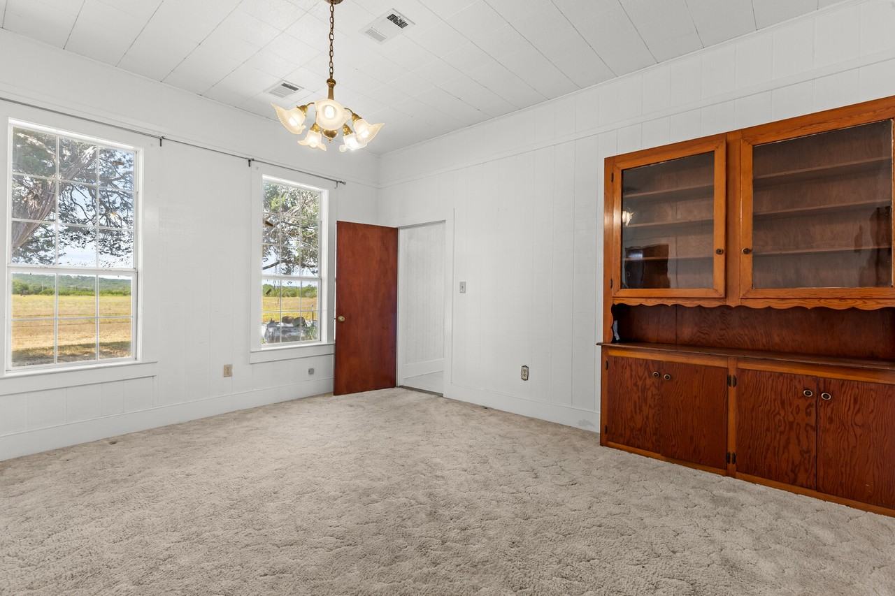 146 County Road 4285 #1 - Photo 6 of 14