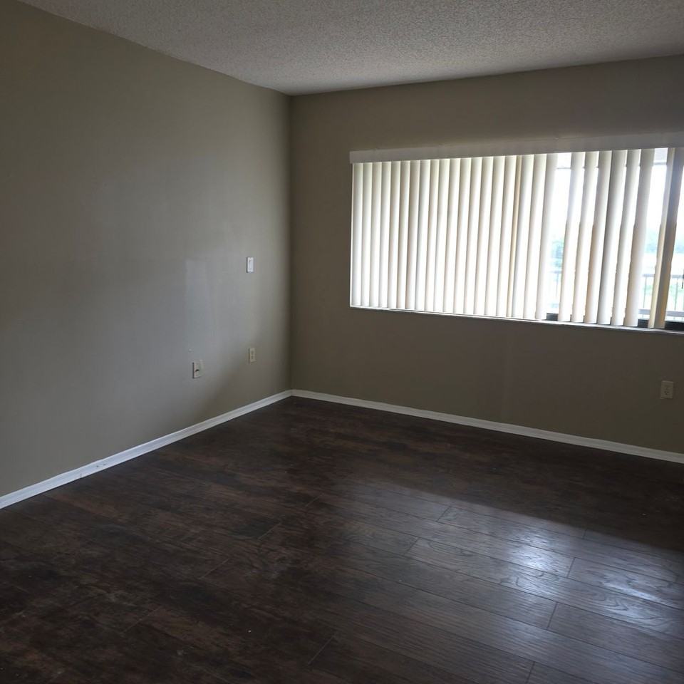 1064 Lotus Pkwy - Photo 5 of 11