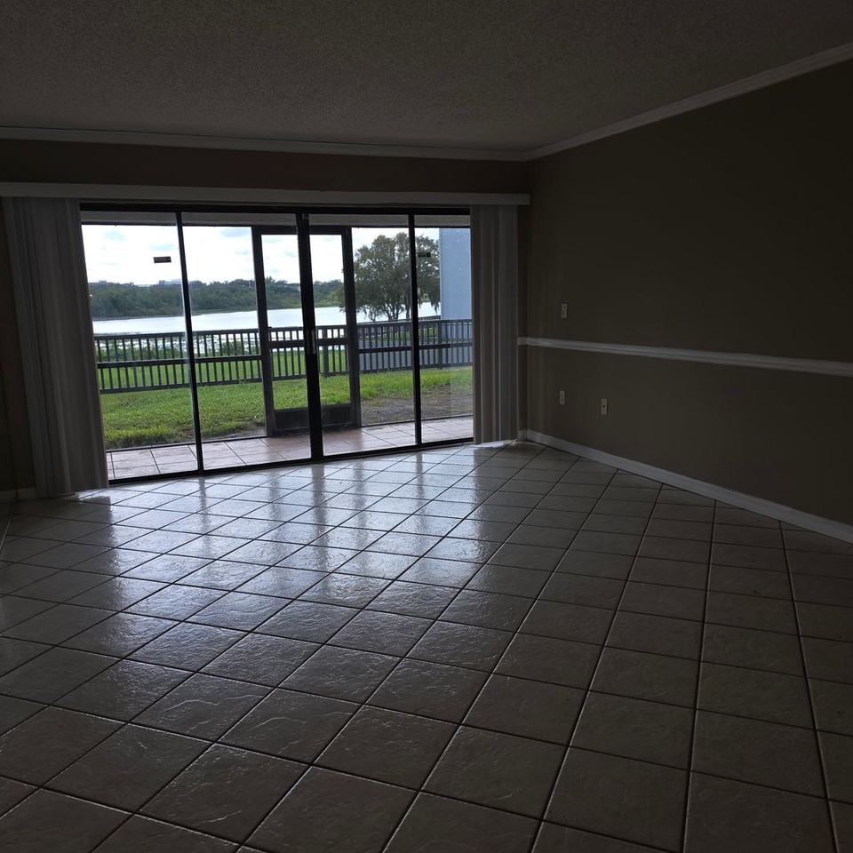 1064 Lotus Pkwy - Photo 7 of 11