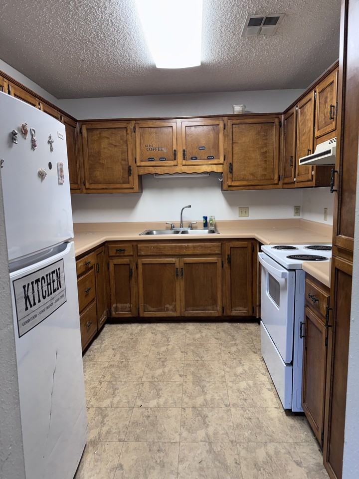 14930 Main St #14 - Photo 5 of 9