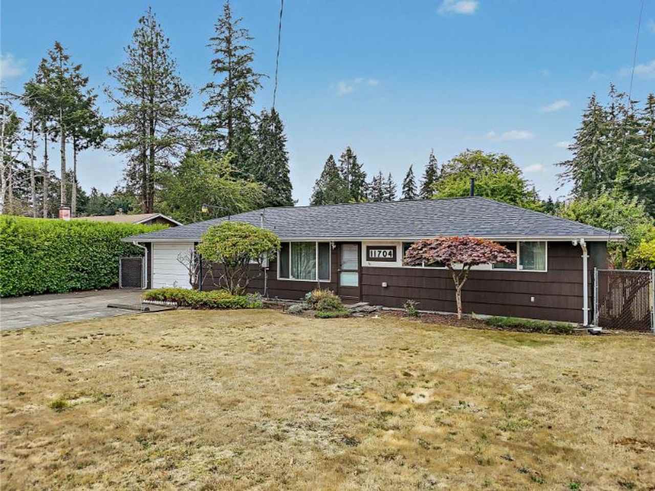 11704 Military Rd Sw - Photo 2 of 41