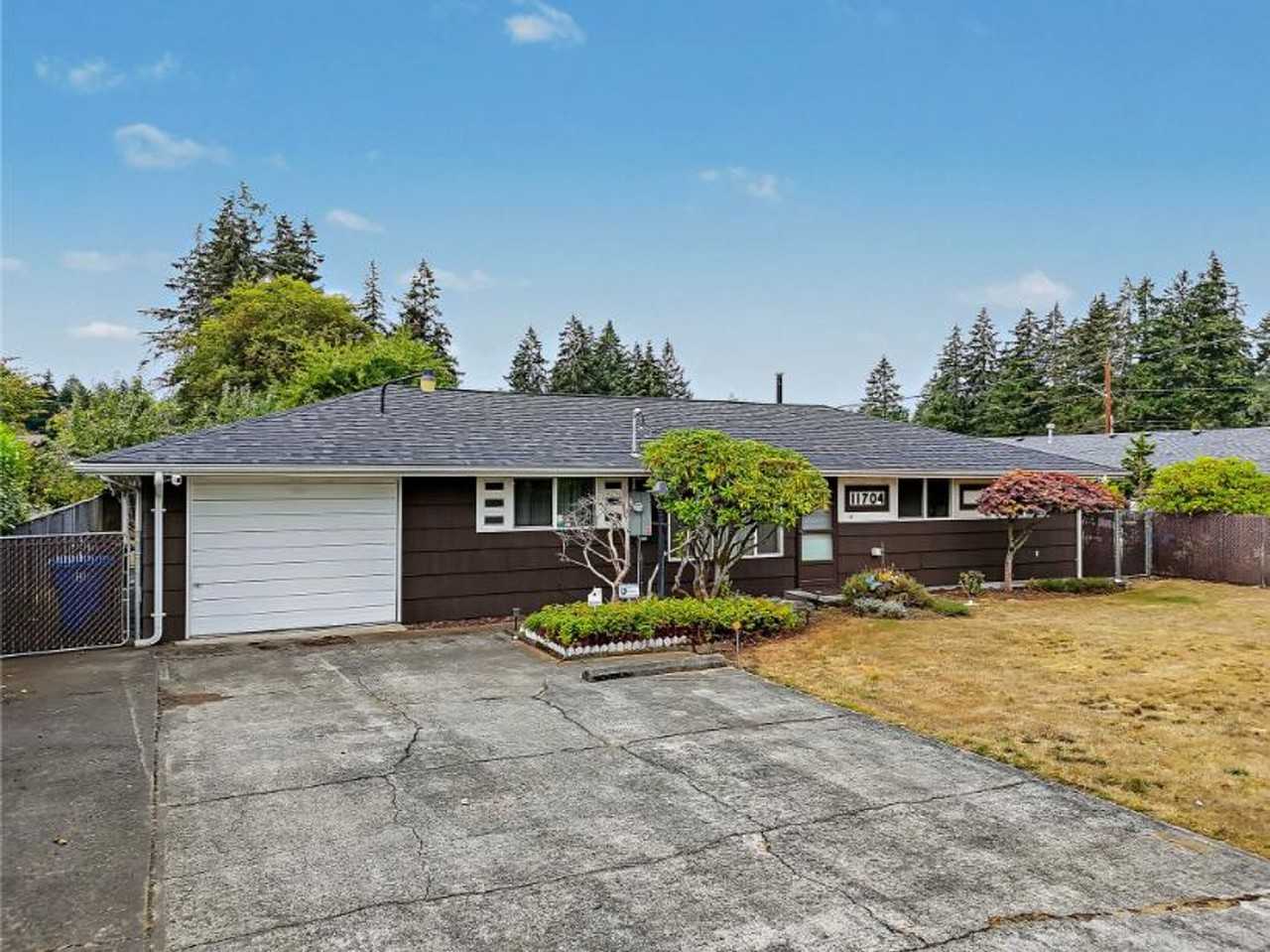 11704 Military Rd Sw - Photo 3 of 41
