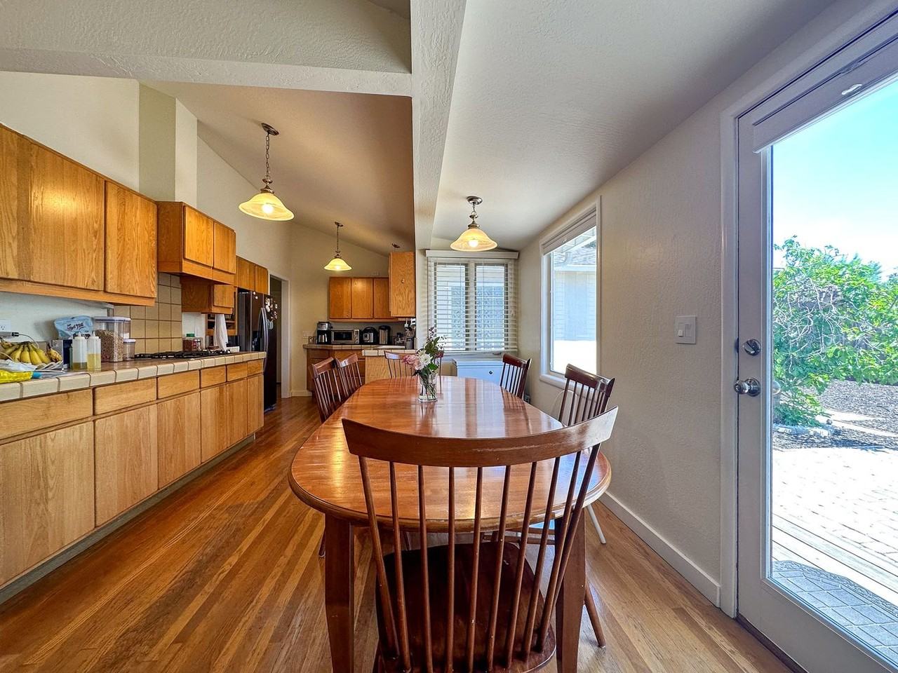 15694 Longwood Dr - Photo 6 of 14