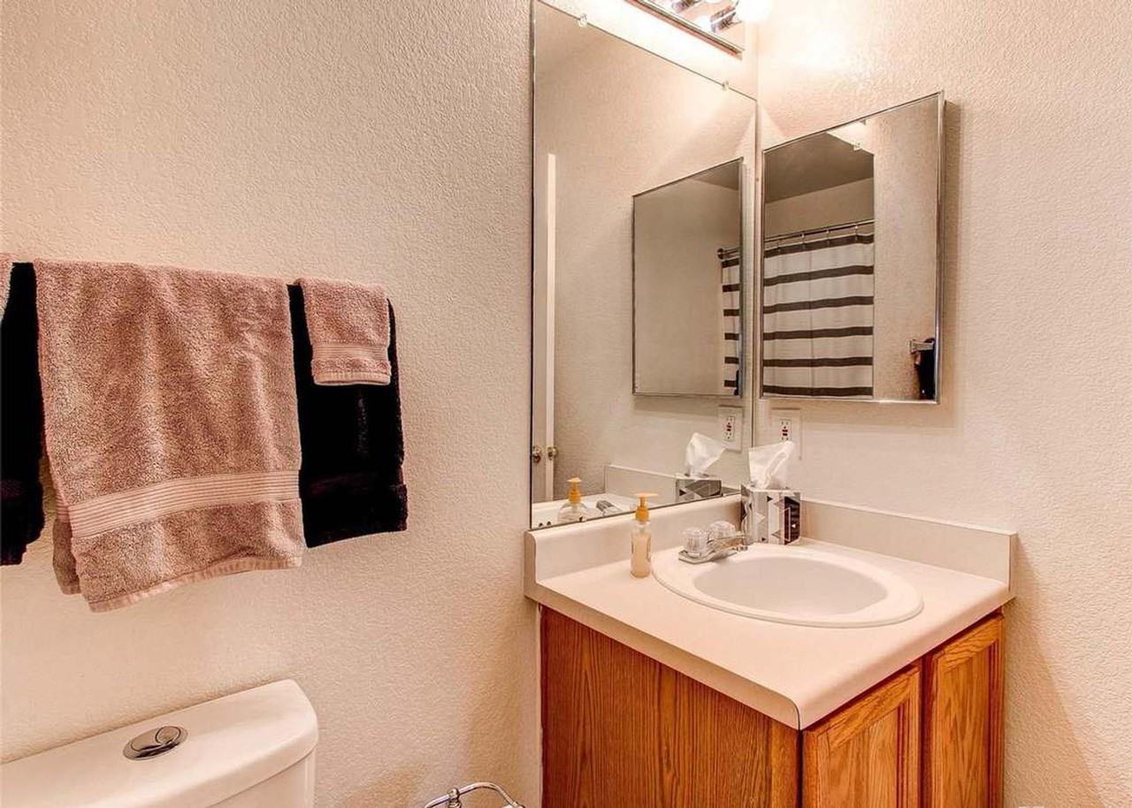 8055 S Kalispell Way - Photo 6 of 22
