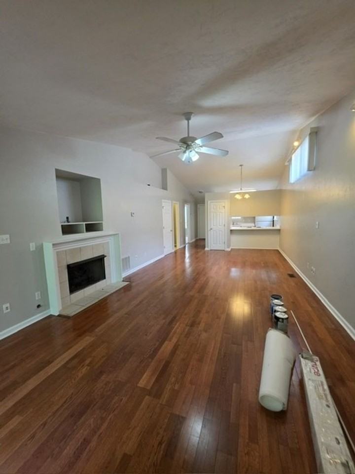 1248 Cross Creek Cir - Photo 3 of 16