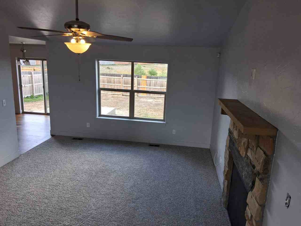 1097 Johnson St - Photo 3 of 27