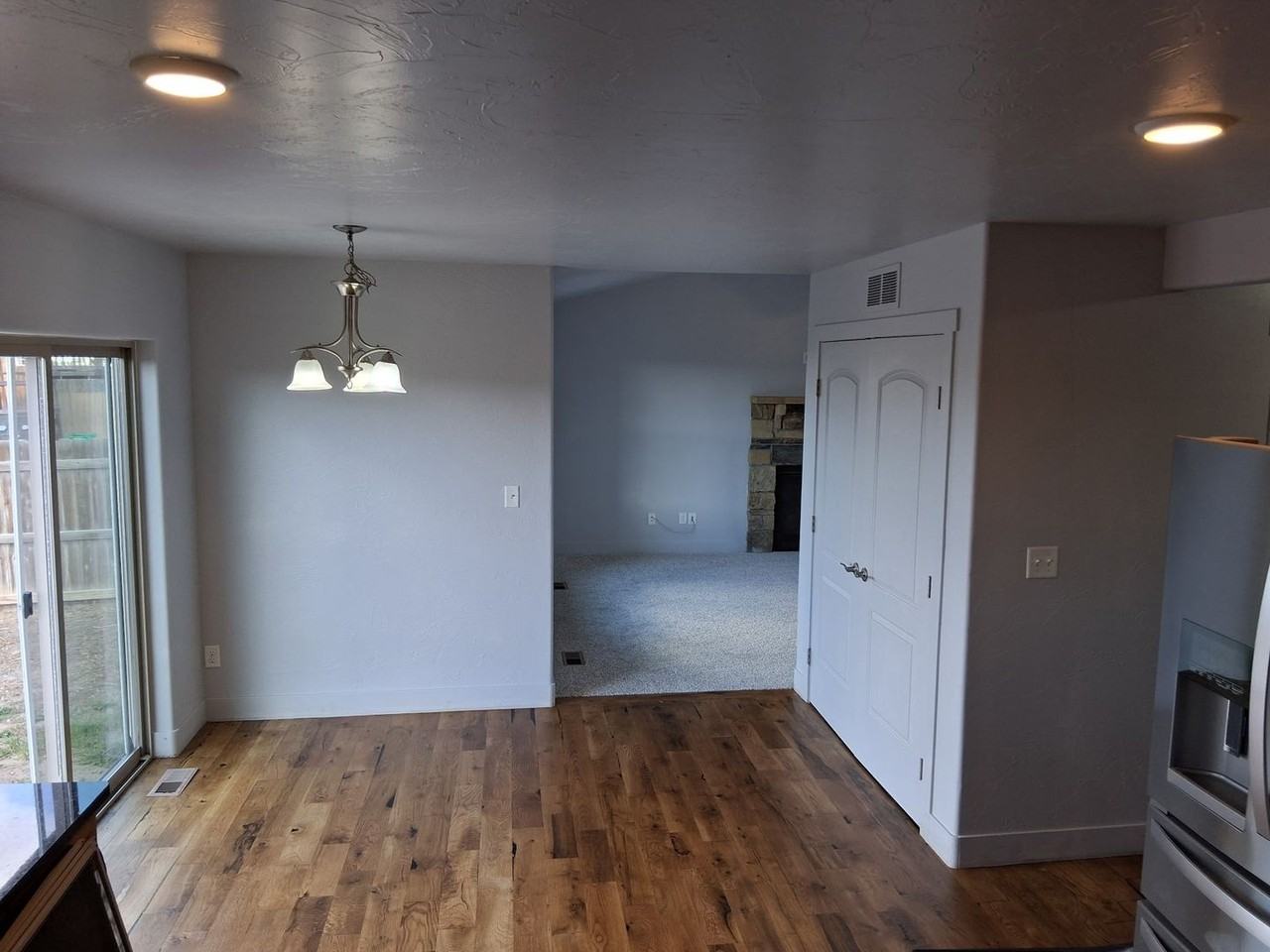 1097 Johnson St - Photo 4 of 27