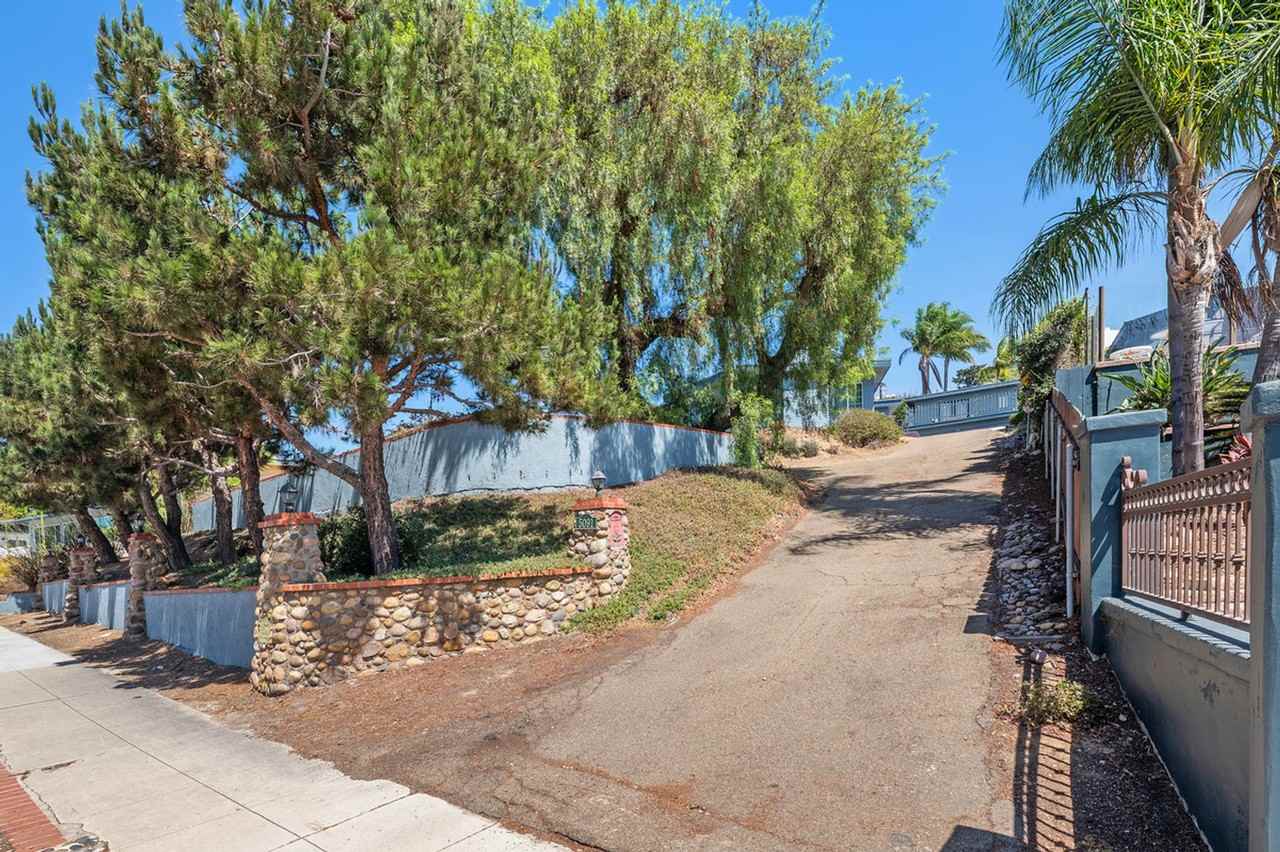 5091 Foothill Blvd - Photo 3 of 24