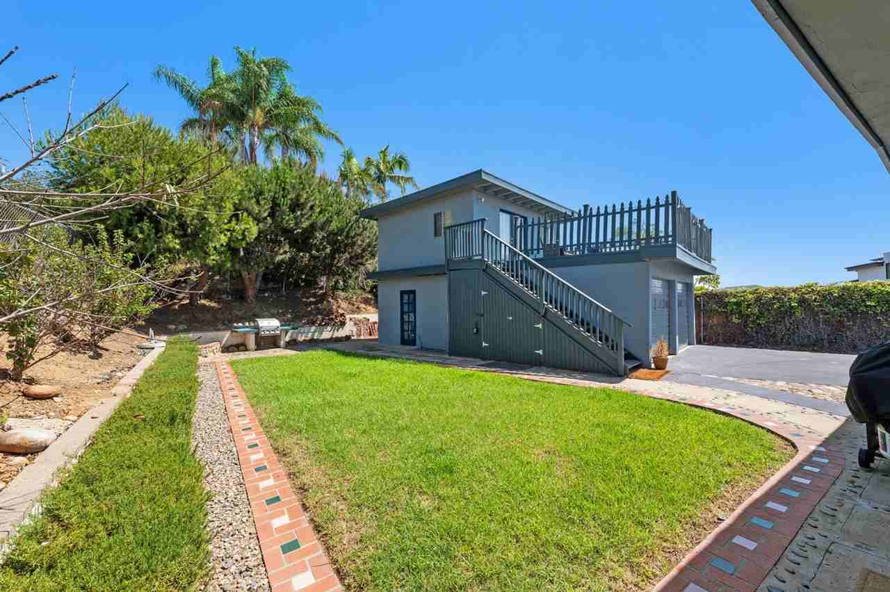 5091 Foothill Blvd - Photo 4 of 24
