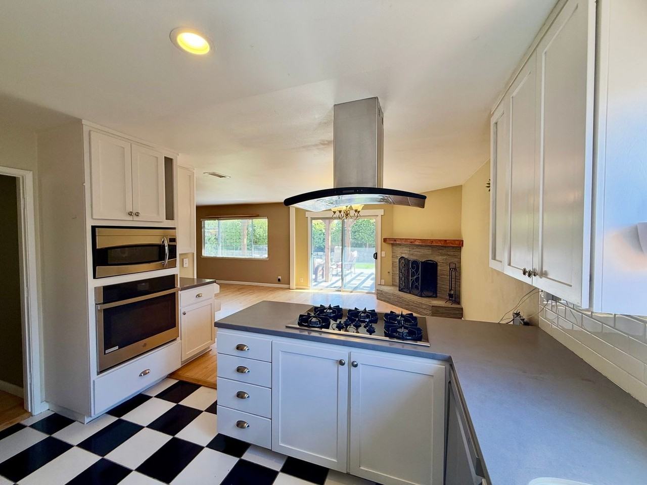 74 San Dimas Ave - Photo 4 of 15