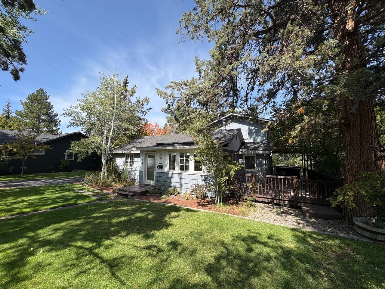 636 Ne Irving Ave - Photo 3 of 28