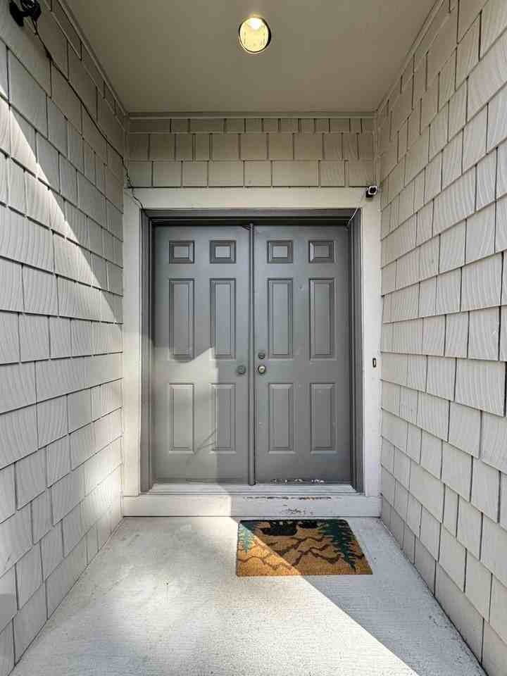 14649 Ne 35th St - Photo 3 of 31