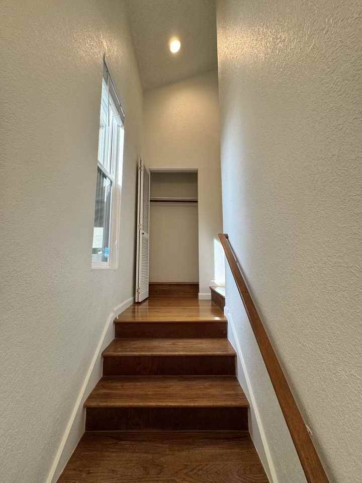 14649 Ne 35th St - Photo 5 of 31