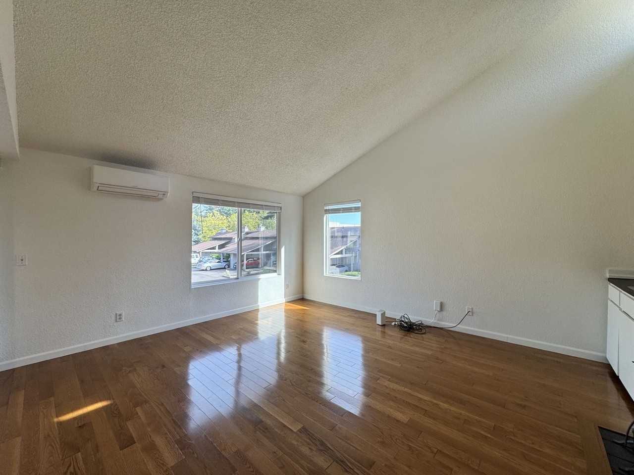14649 Ne 35th St - Photo 6 of 31