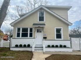 1025 5th Ave - Photo 1 of 1