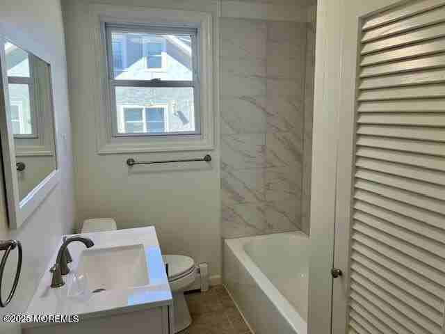 1025 5th Ave - Photo 6 of 28