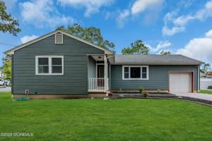 featured image of 652 Berkeley Ave