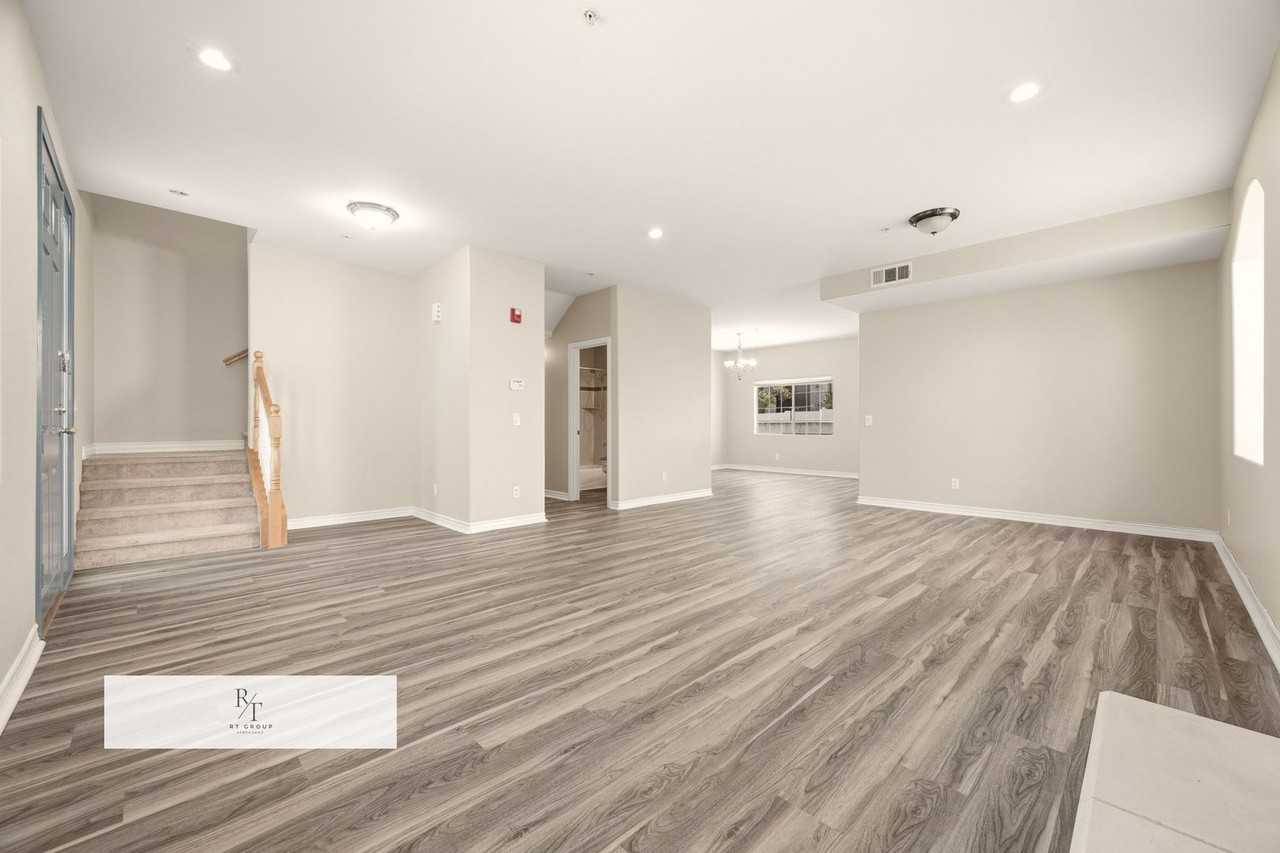 1115 Fairview Ave #B - Photo 7 of 28