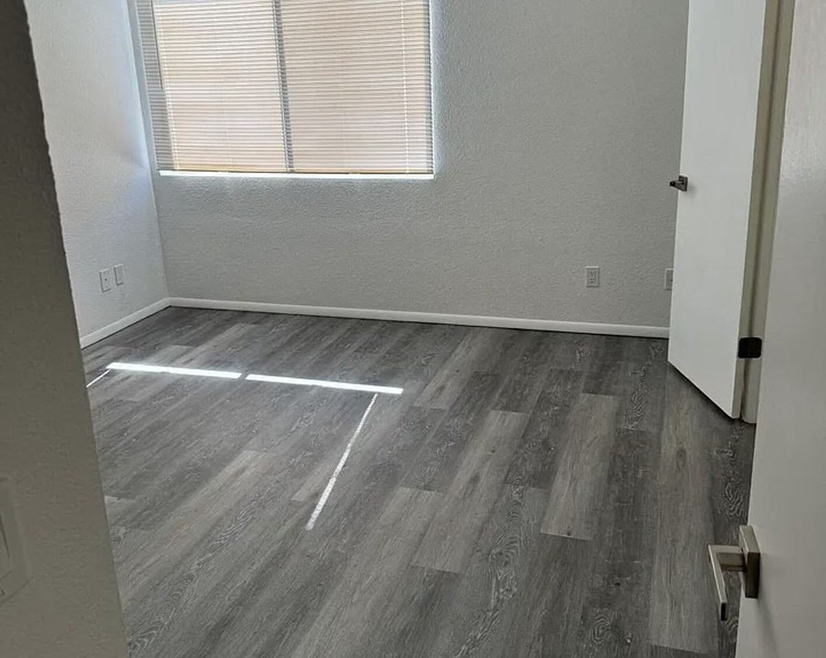 250 Sunset Dr #28 - Photo 6 of 9