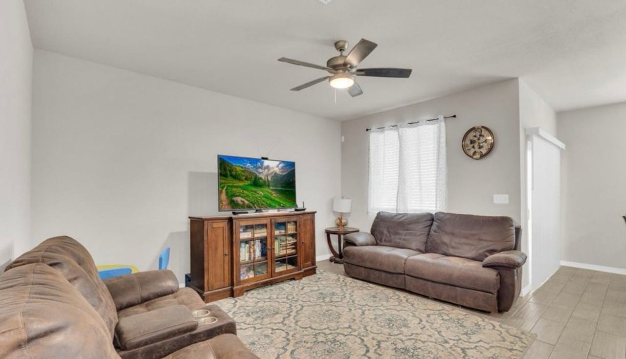 13935 Summer Harmony Ave - Photo 4 of 29