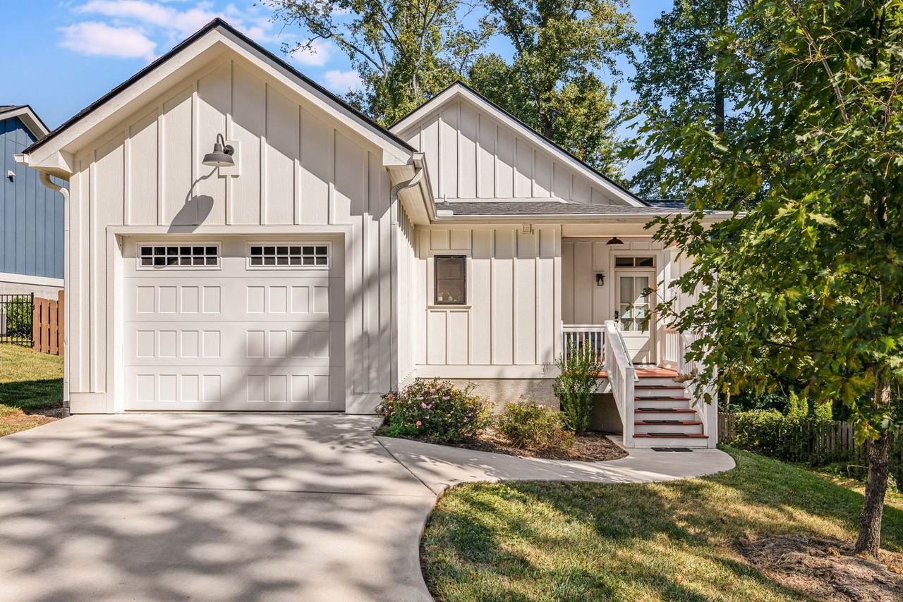 40 Rangeley Dr