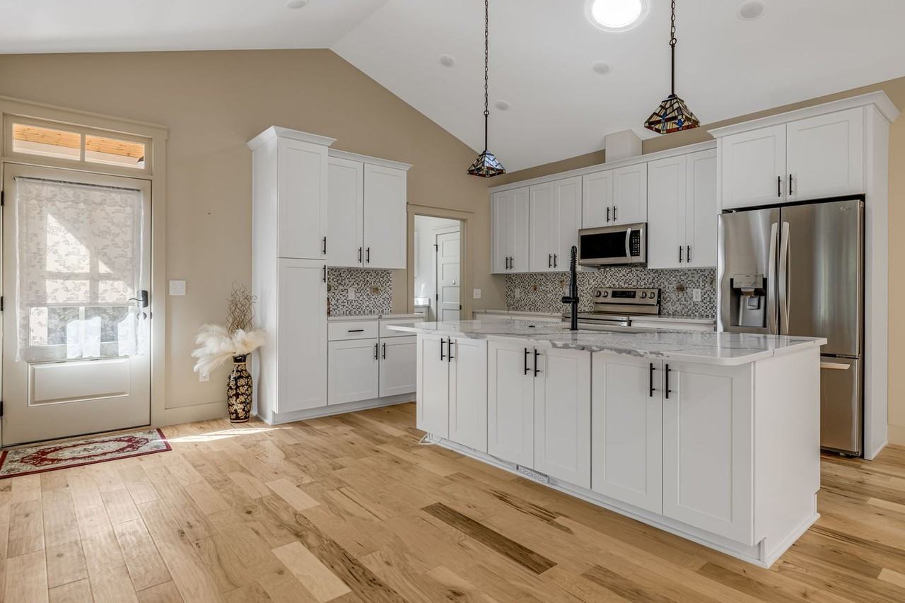40 Rangeley Dr - Photo 6 of 26