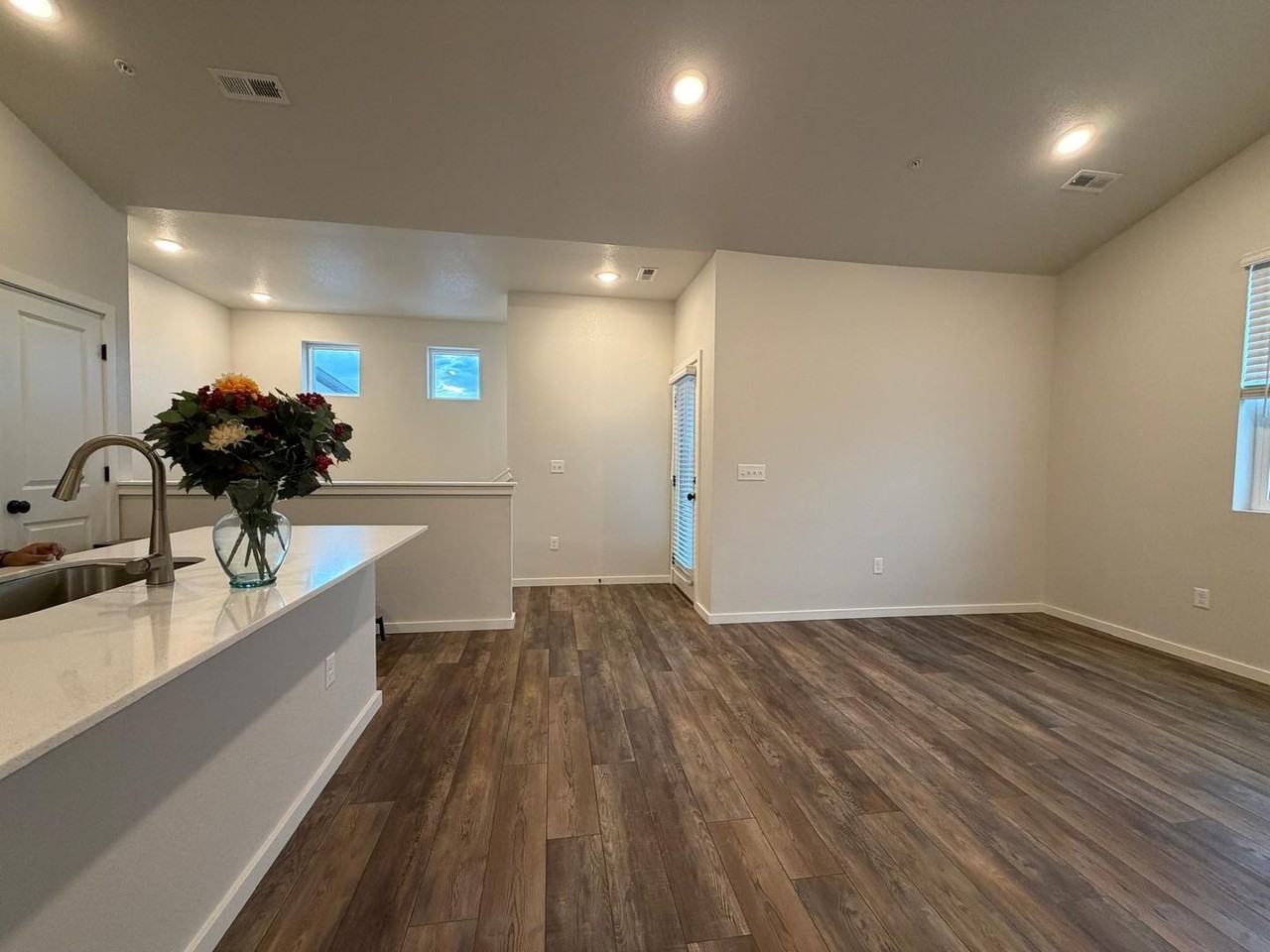 569 Vicot Way #A - Photo 4 of 19
