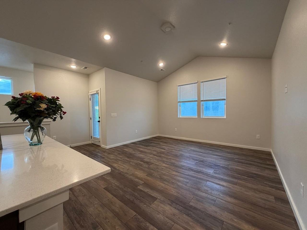 569 Vicot Way #A - Photo 6 of 19