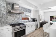 3167 3167 Indiana St th 3167 - Photo 1 of 1