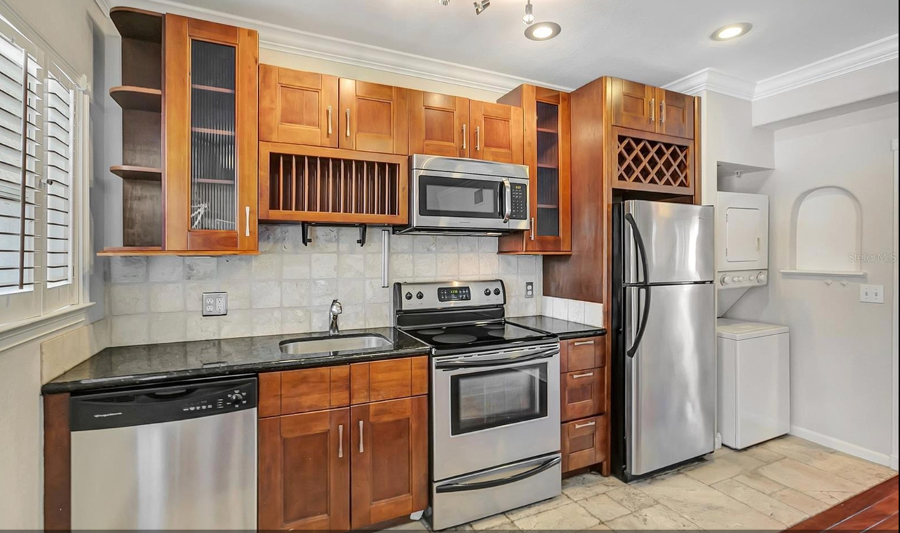 201 6th St S - Photo 6 of 20