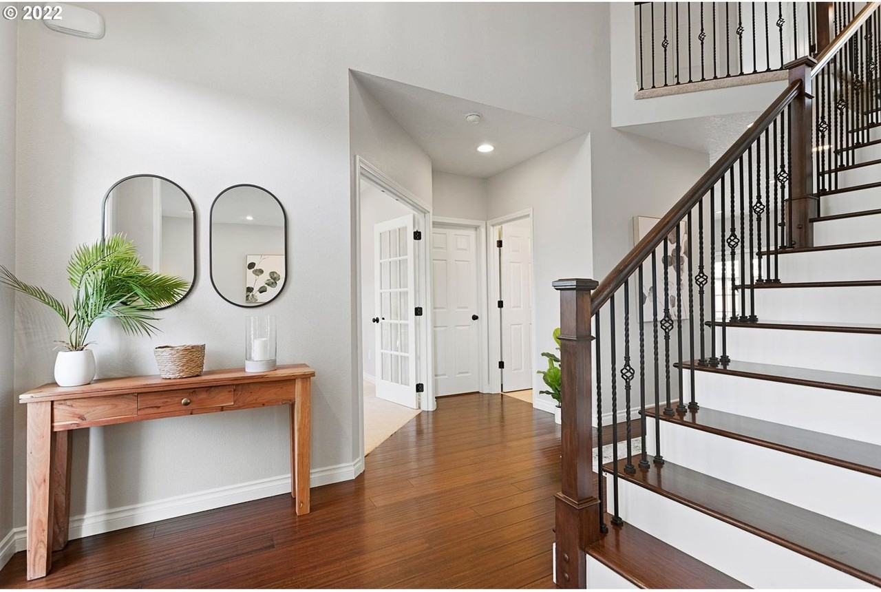 308 Ne 62nd Ave - Photo 3 of 37