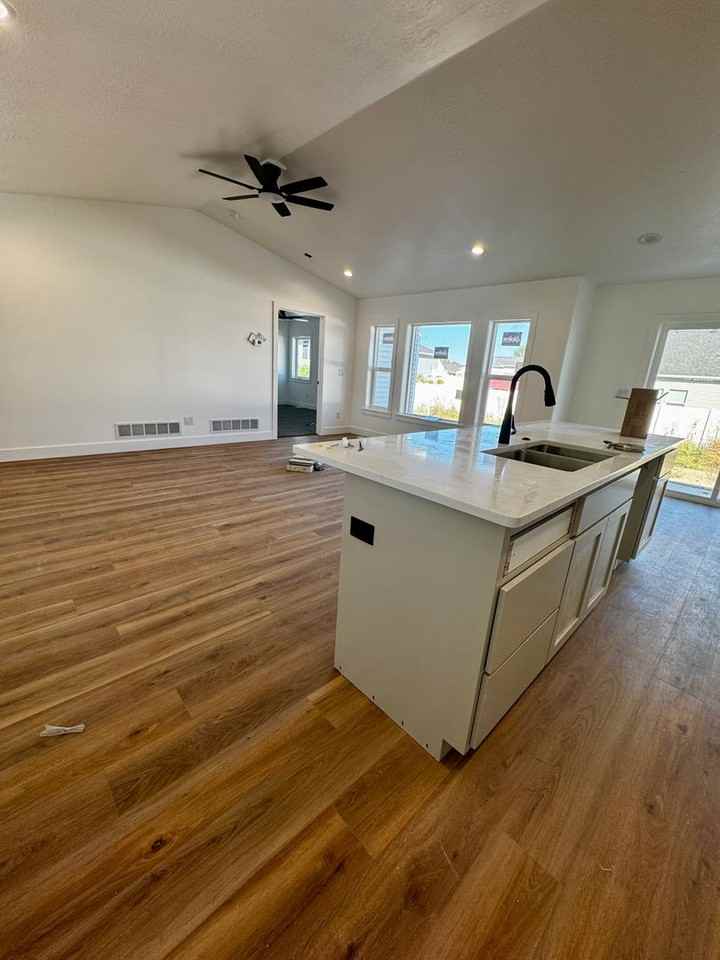 503 Jeanine Dr - Photo 6 of 20