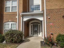 featured image of 812 Long Dr #F