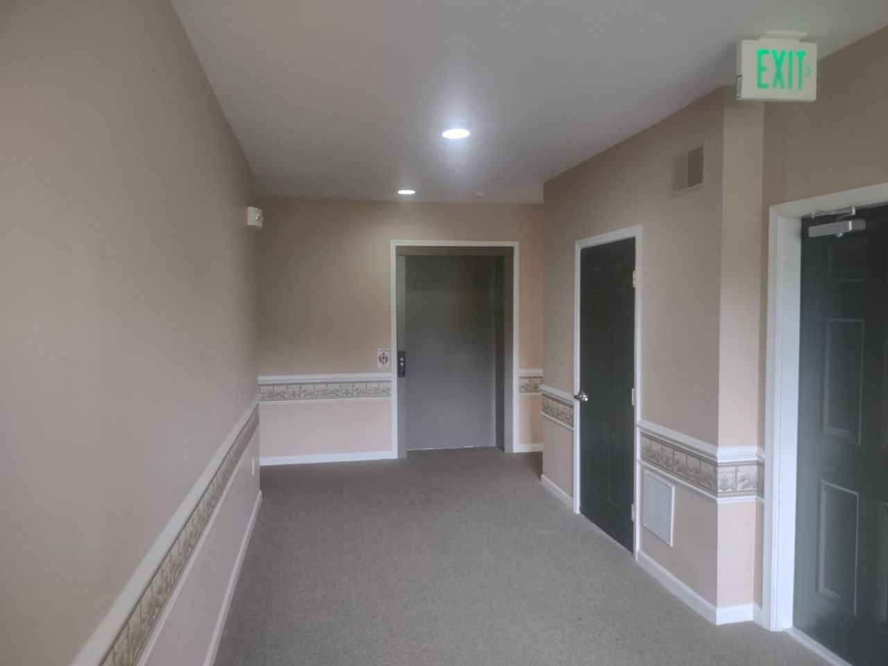 812 Long Dr #F - Photo 2 of 32