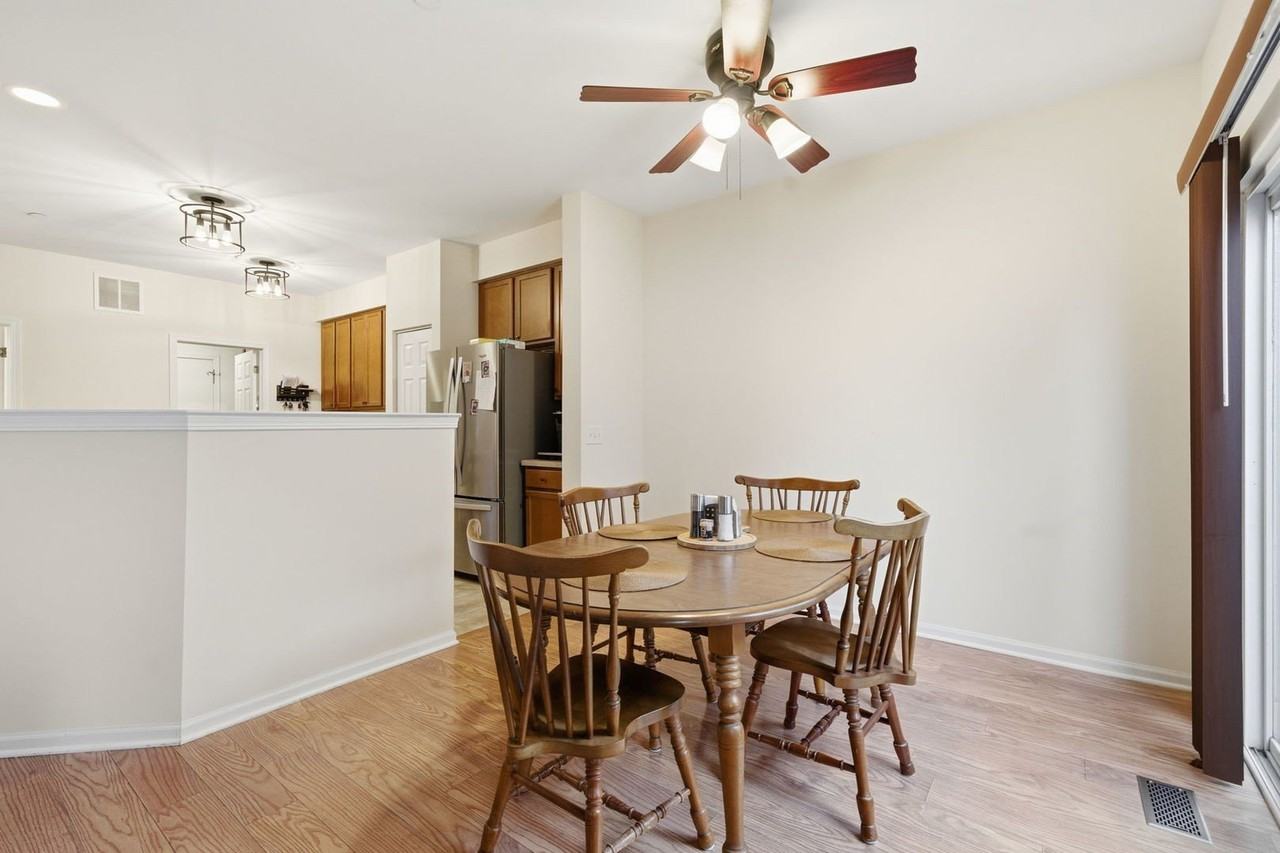 1836 Candlelight Cir #1836 - Photo 6 of 25
