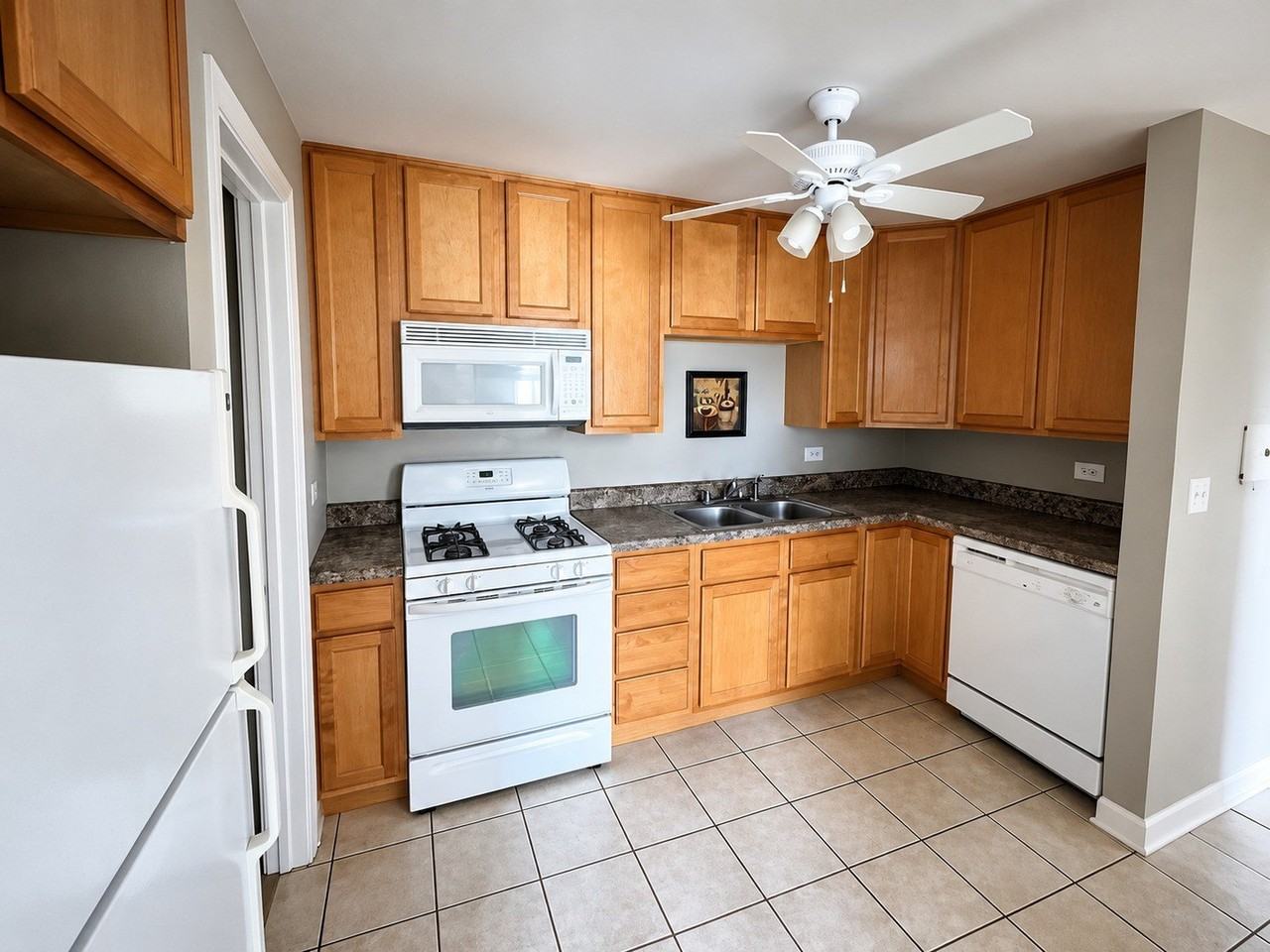 9307 Irving Park Rd #20 - Photo 6 of 10